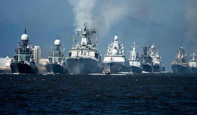 «Ρωσική λίμνη» η Μαύρη Θάλασσα: Ο Πούτιν «φορτώνει» με νέα πολεμικά πλοία και αεροσκάφη την περιοχή